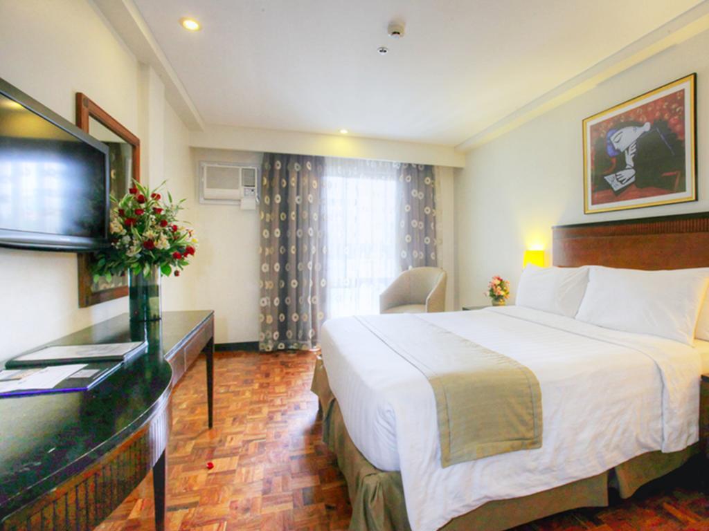 Fersal Hotel Neptune Makati Makati City Exterior foto